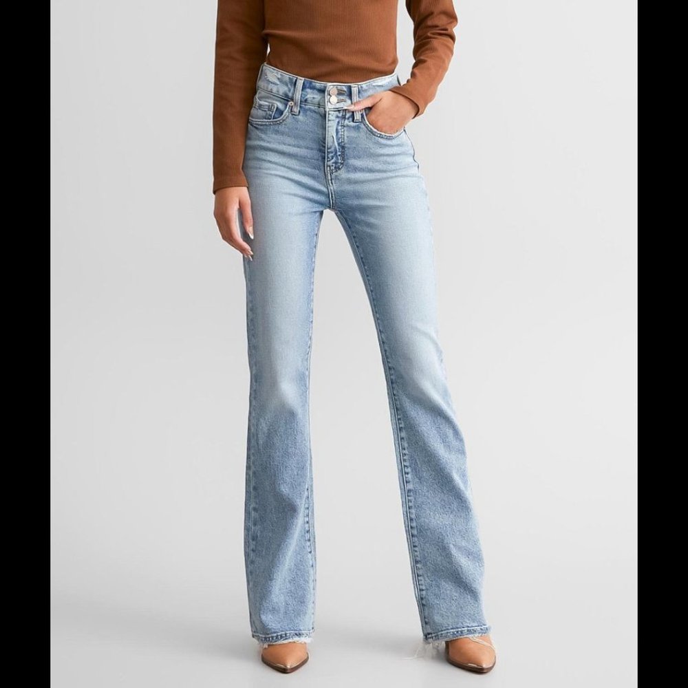 NWT Buckle BKE Billie Stretch Boot | Bembry 2 | 26R | Runs LARGE | Slim fit